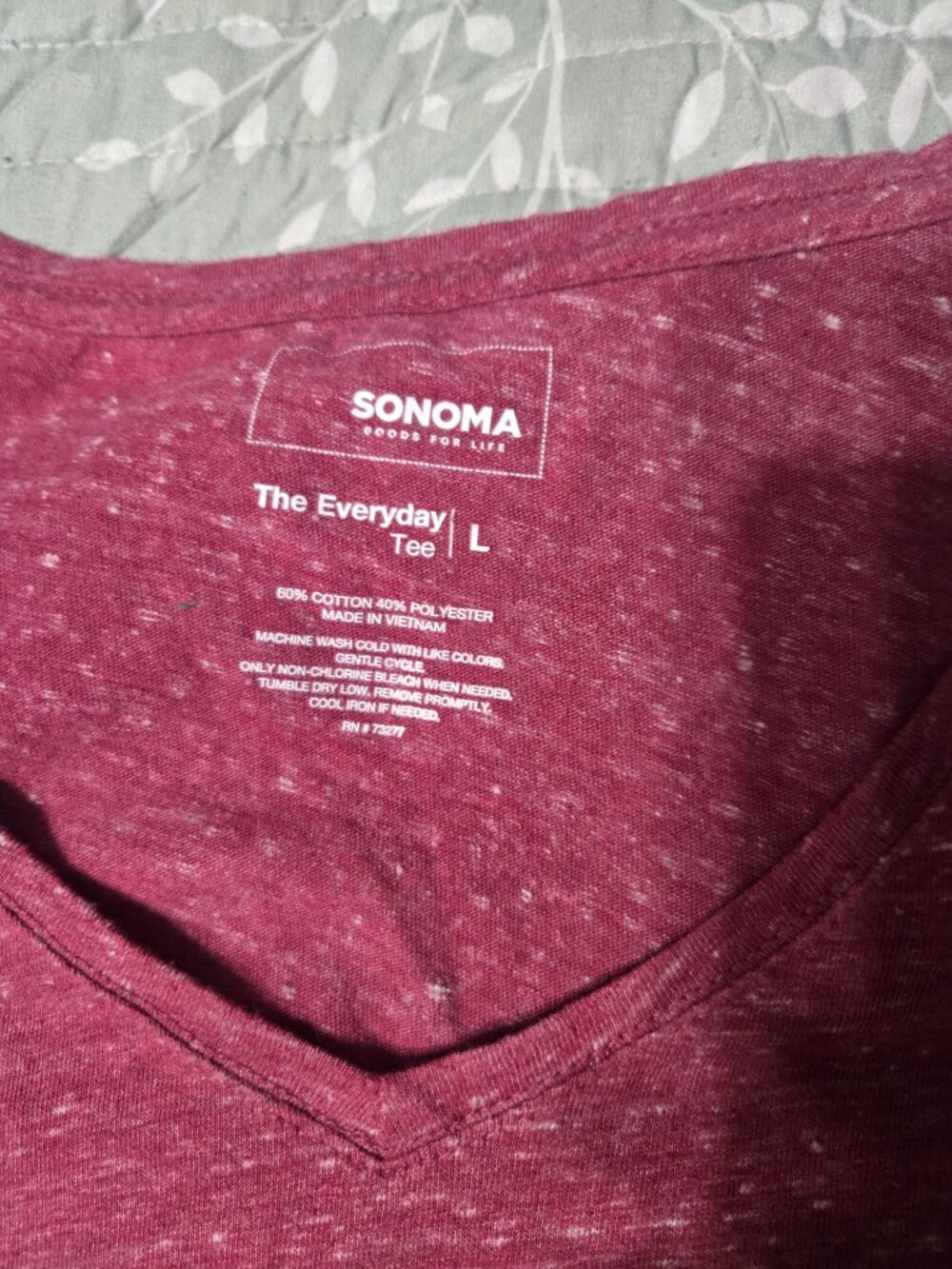 Simple Soft Red Shirt - Picture 3 of 3